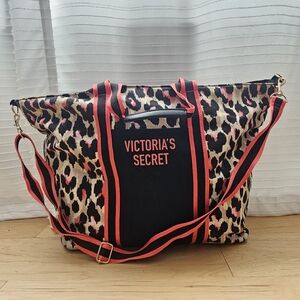 Victoria’s Secret NWT Leopard Print Weekender Duffel Bag Black Pink Large
